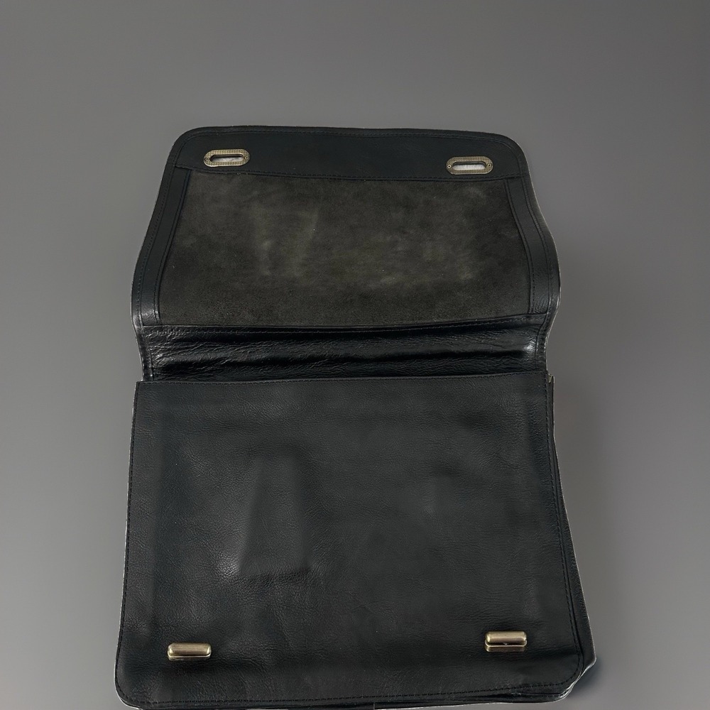Italian Leather Briefcase Black Made In Italy Laptop Bag Missing Strap GUC - Picture 7 of 13